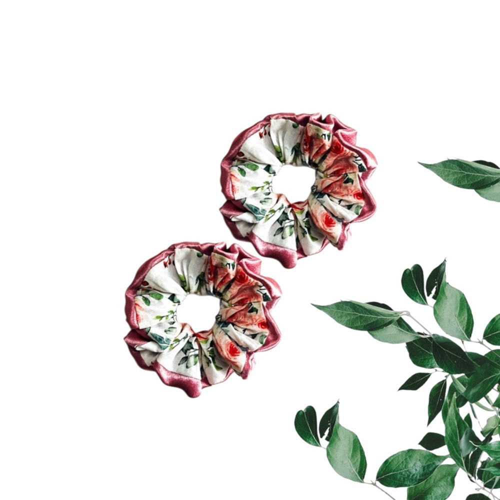 Floral Pink and White Scrunchies - Picture 2 of 4